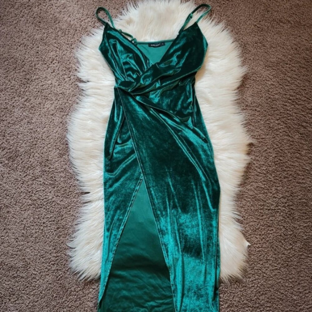 Emerald Green Velvet Dress